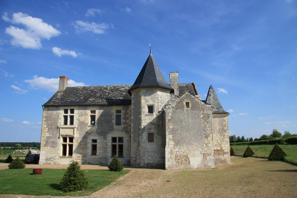 Louerre Manoir Du Bois Noblet B&B 외부 사진